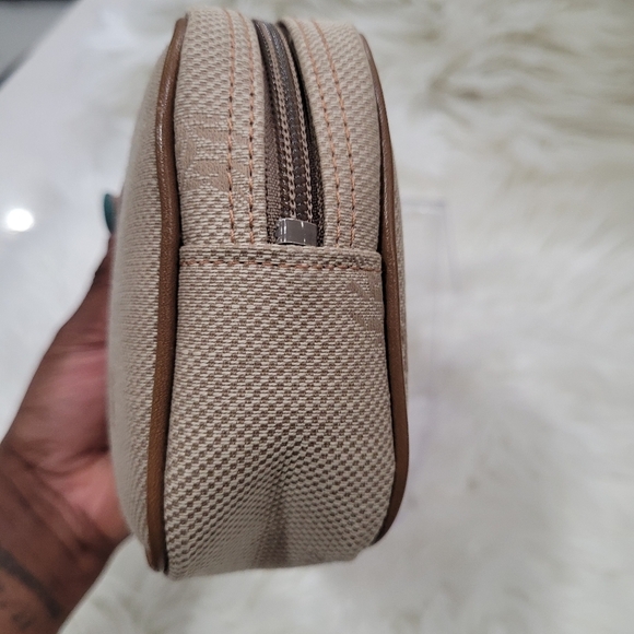 🔹️BURBERRY🔹️  VINTAGE COSMETIC PURSE POUCH IN EUC ✨️🍍 - Picture 7 of 11